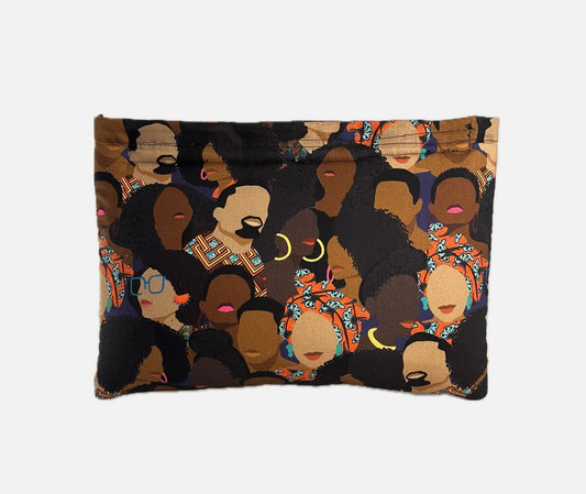 Af·ro·cen·tric Clutch.