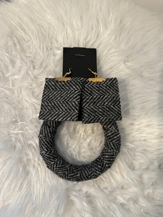 Tweed earrings & bangle set.
