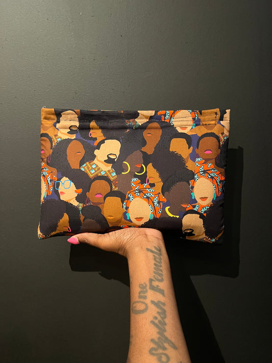 Af·ro·cen·tric Clutch.