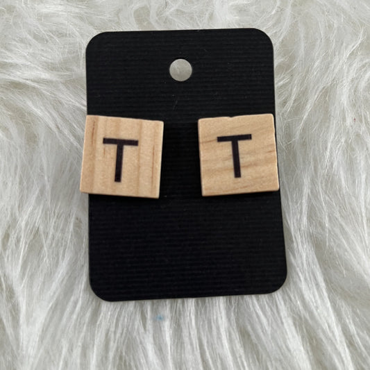Scrabble earrings.