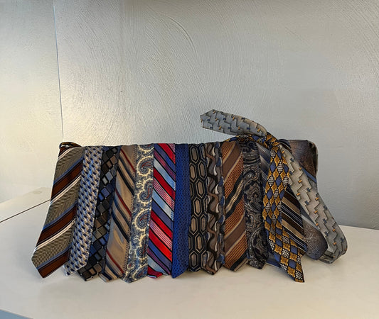 Tie Bag.