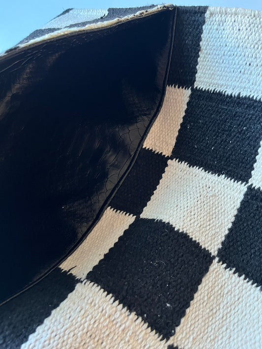 Chess clutch.