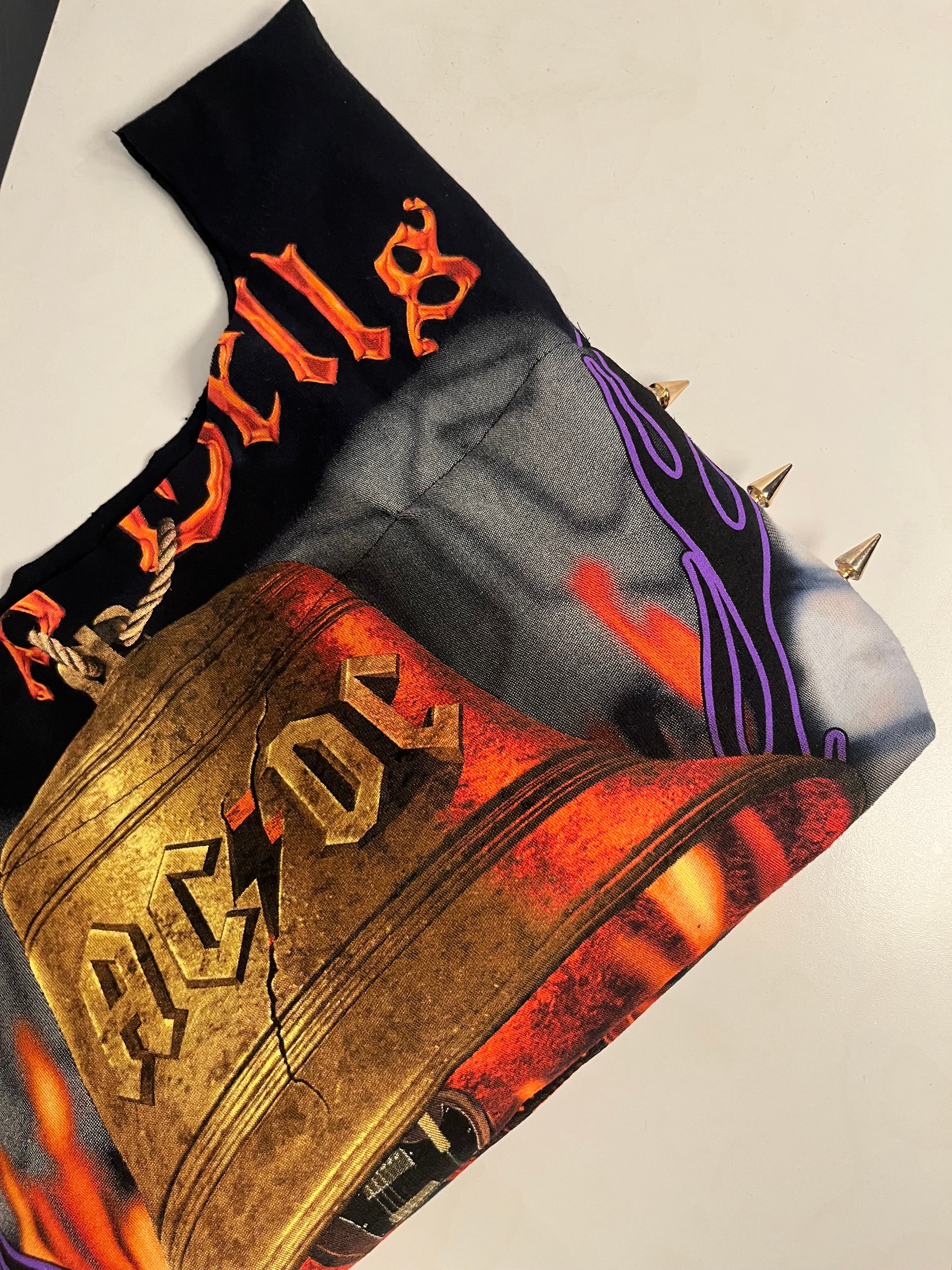 AC/DC tee bag.