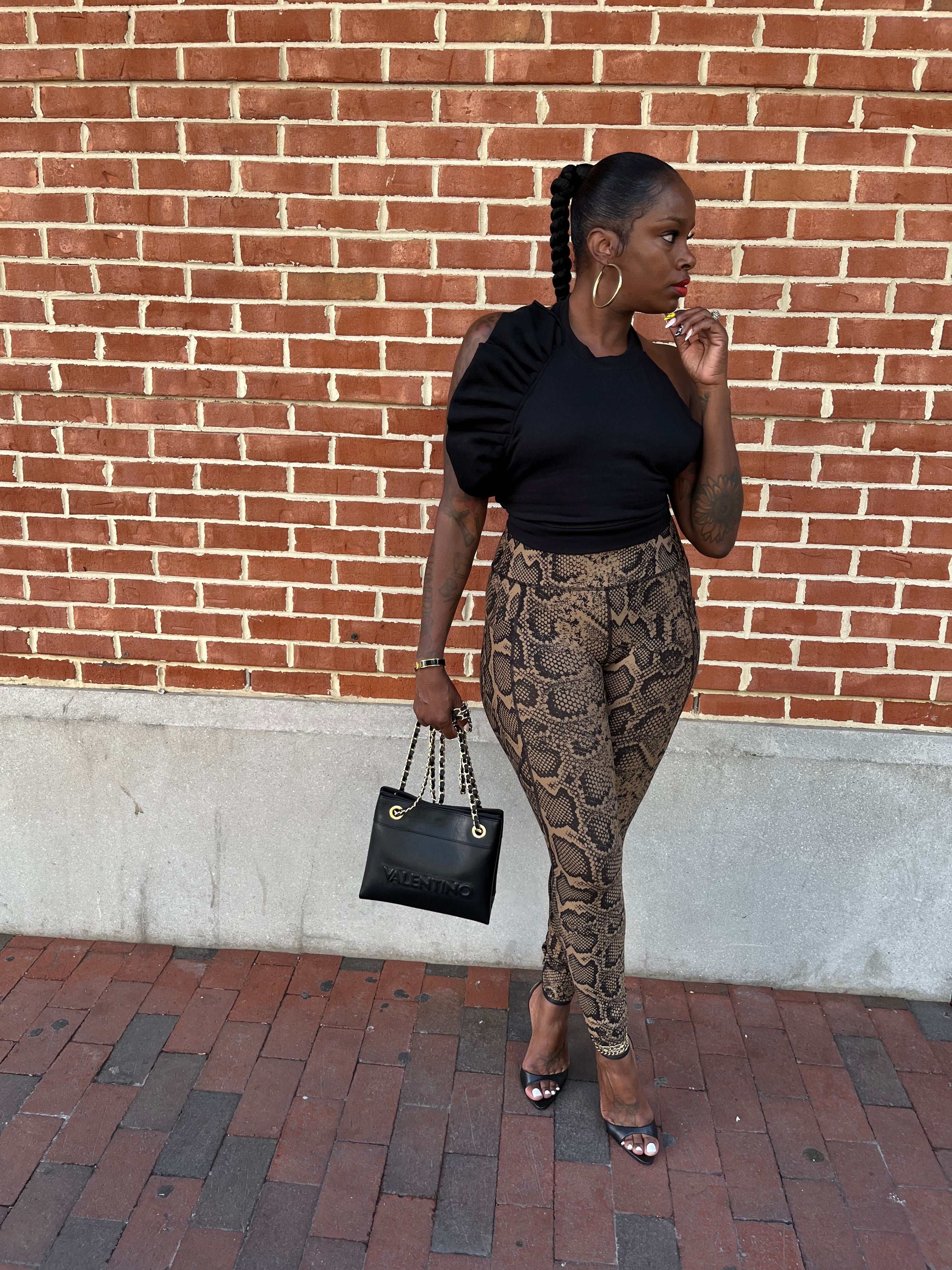 Ruffle sweatshirt halter