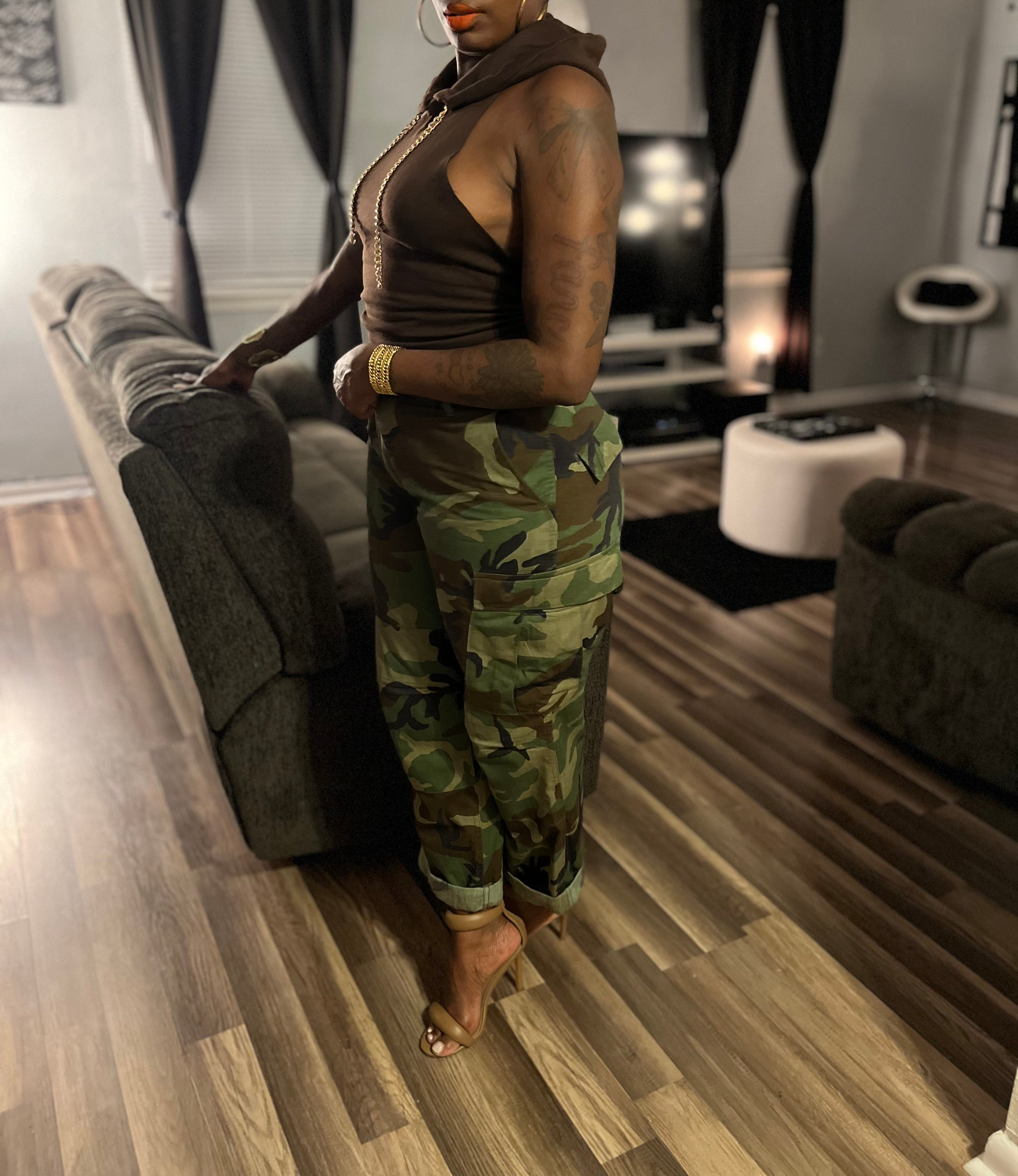 Hood Halter. (Brown)