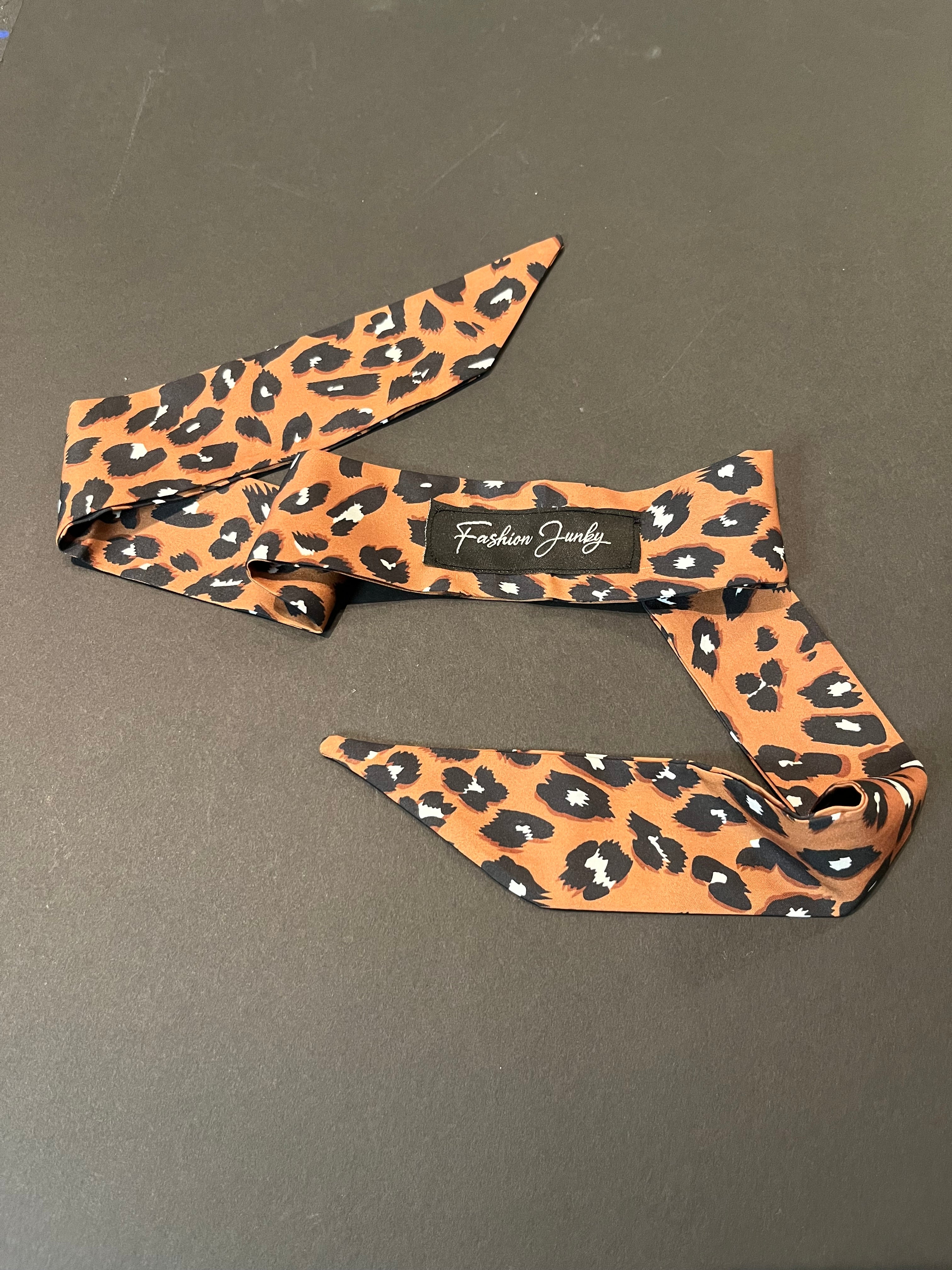 Tie headband.