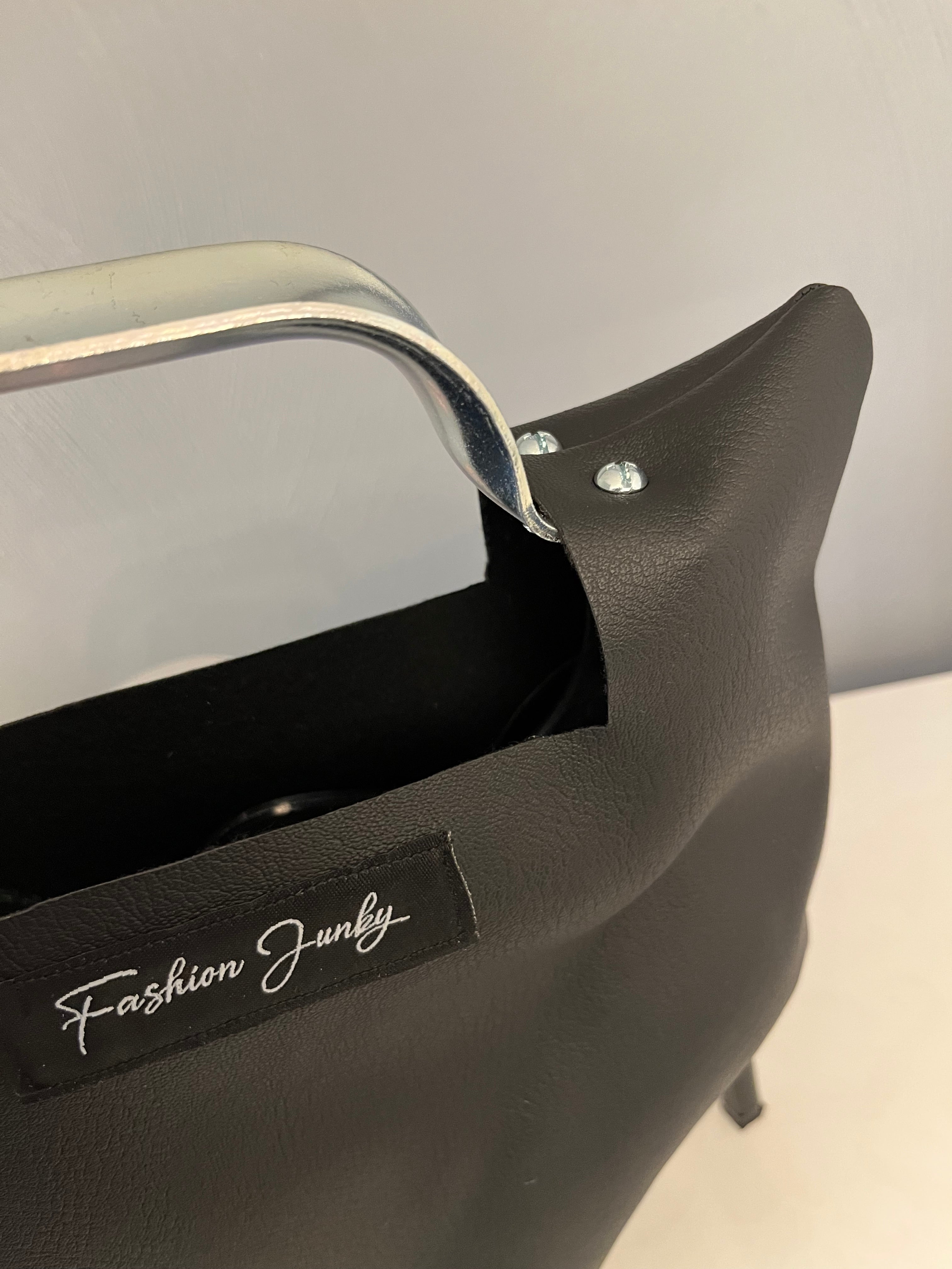 The Shoe bag.
