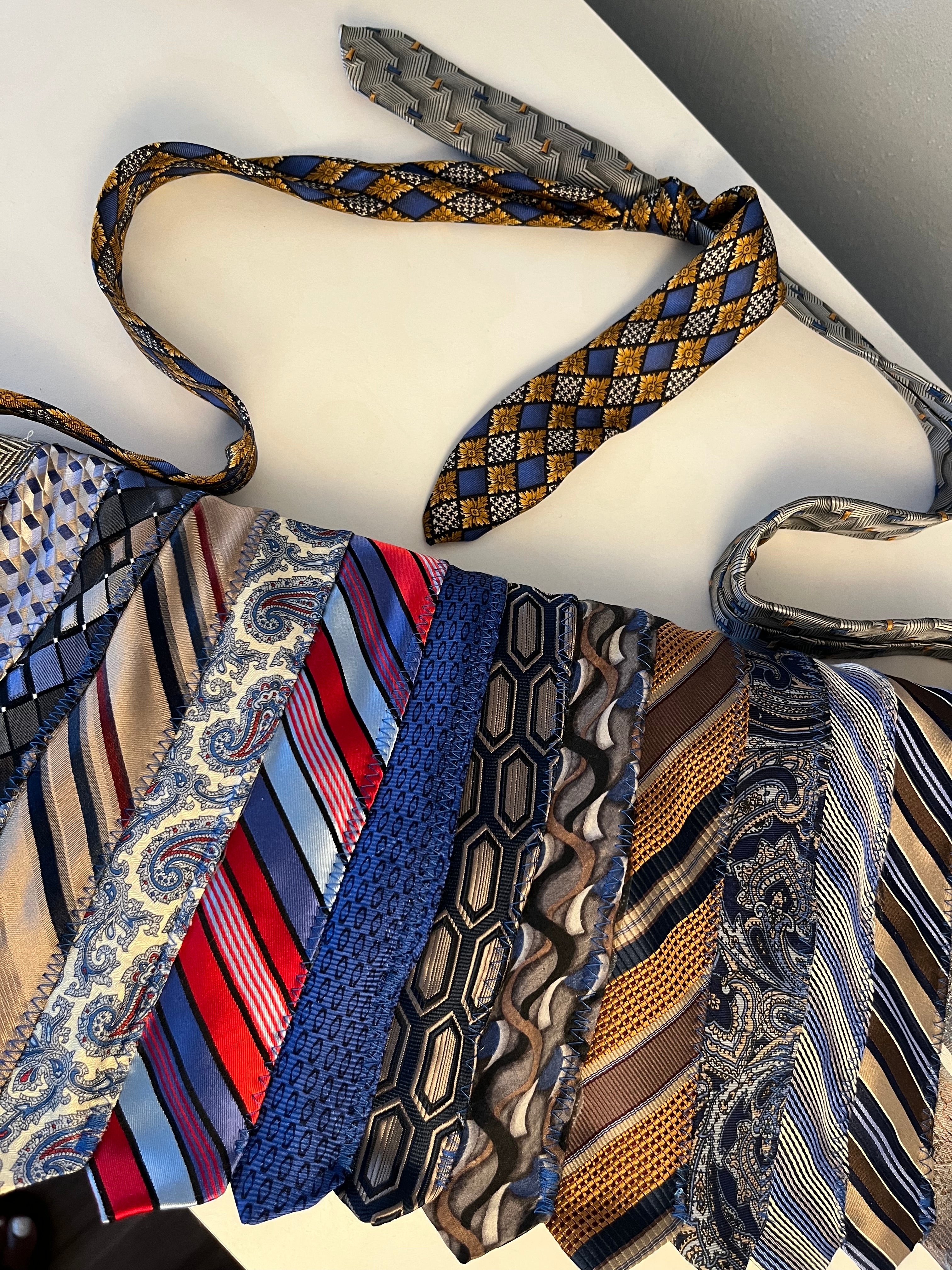 Tie Bag.