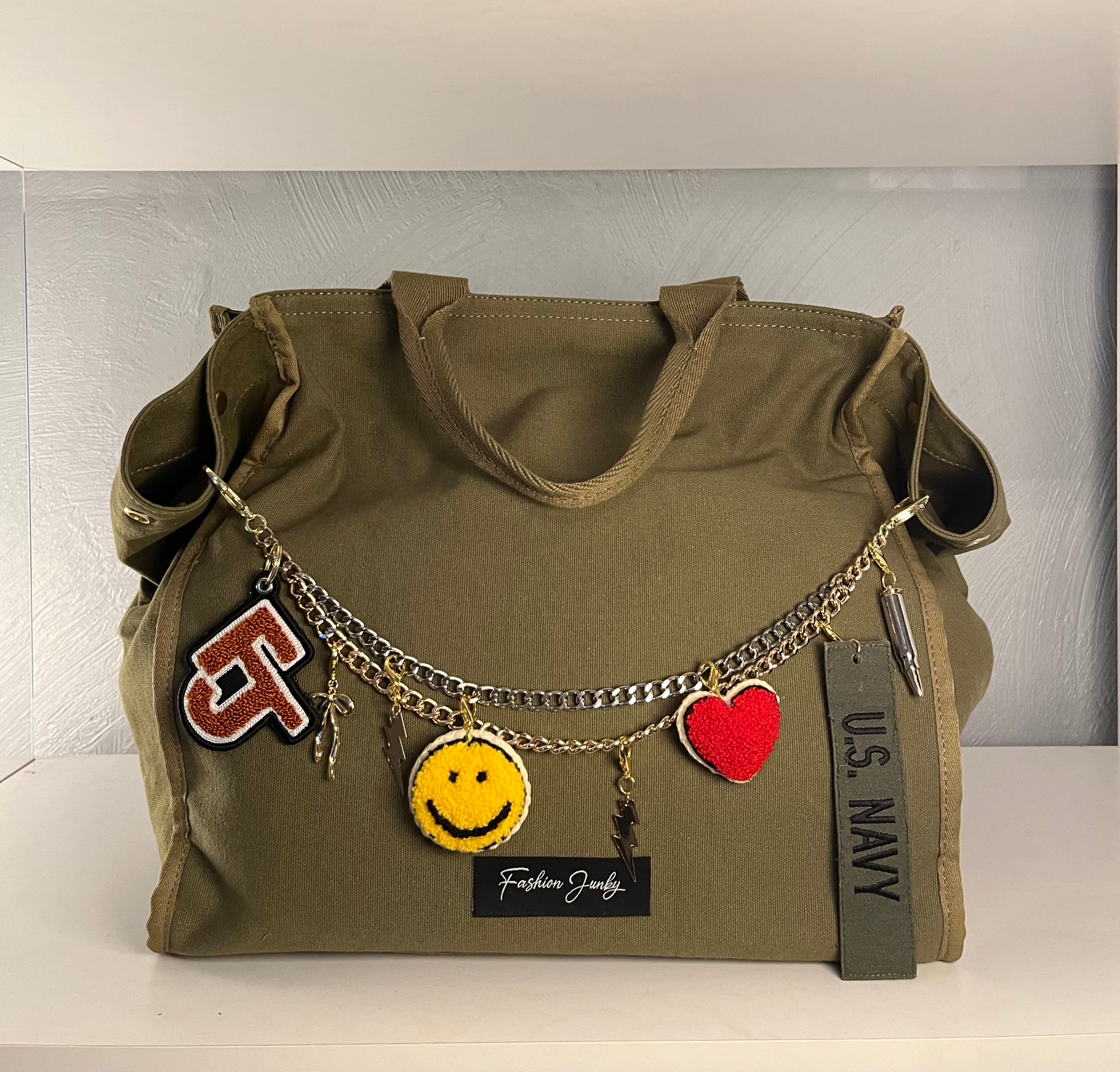 “Charm me” Bag.