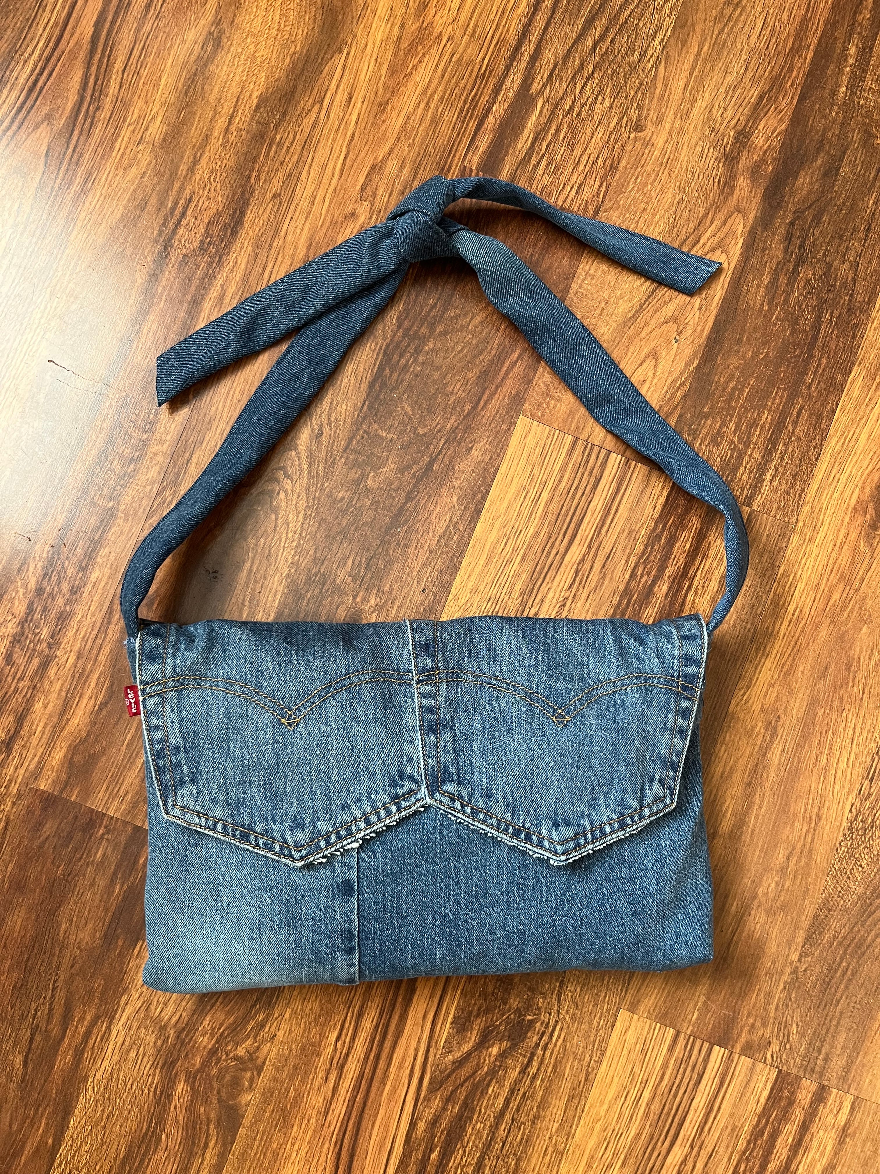 Flap bag.