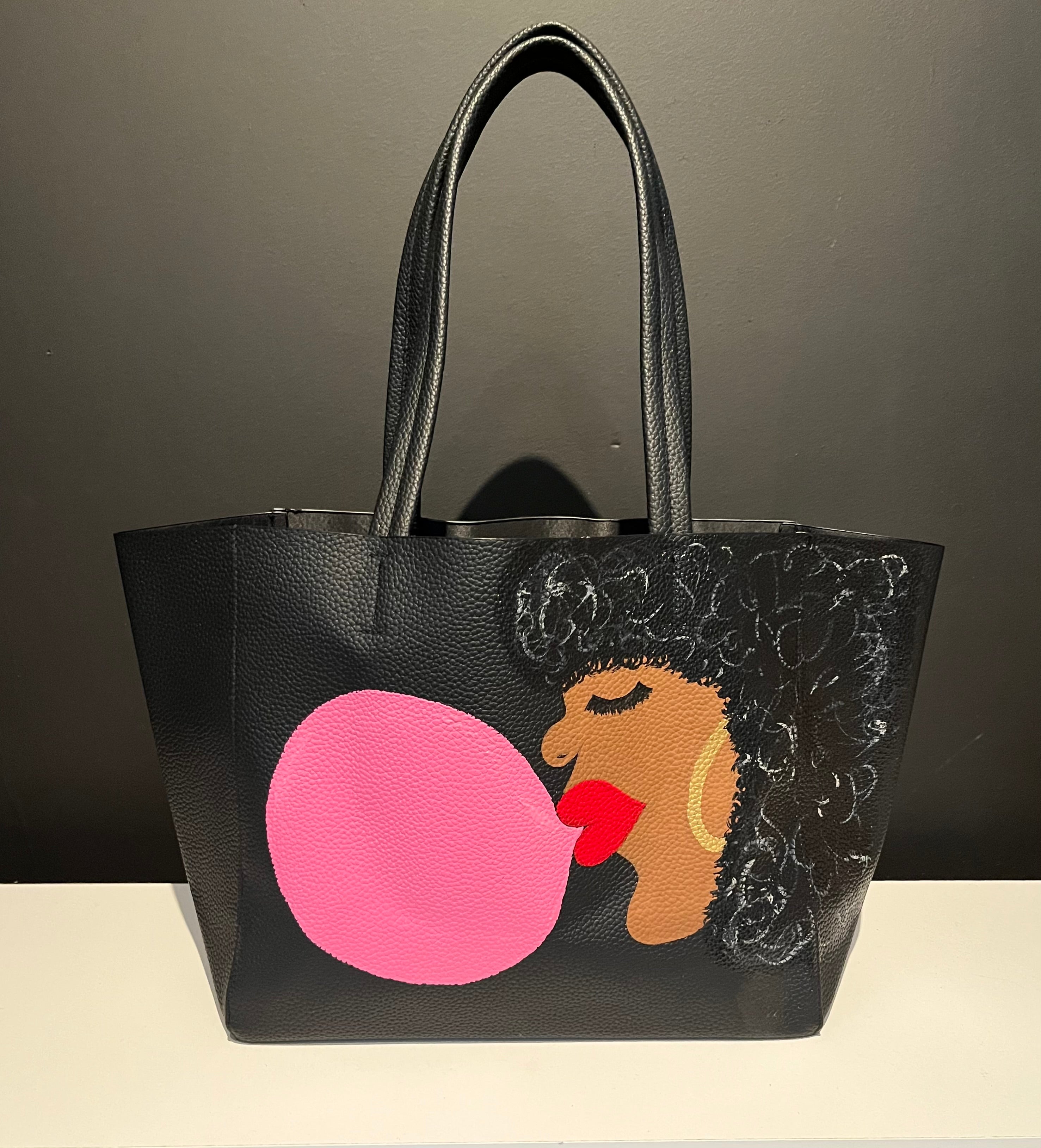 FACE tote.
